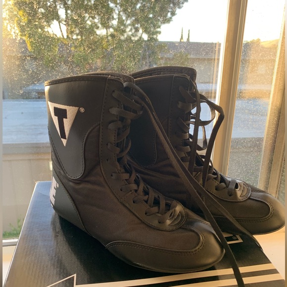 Title boxing shoes. Used once, like new - Picture 5 of 7